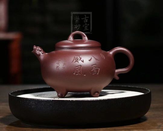 《八面威風(fēng)》宜興紫砂壺工藝美術(shù)師手工紫泥創(chuàng  )新壺