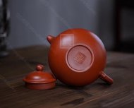 《夢(mèng)蝶掇球》