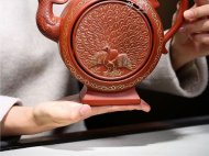《孔雀開(kāi)屏》