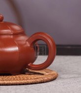 《菱意》宜興紫砂壺高級工藝美術(shù)師手工貴妃紅朱泥大彬六方