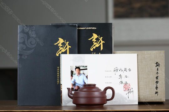 腰線(xiàn)圓玉