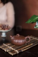 《暗香》宜興紫砂壺創(chuàng  )新壺高級工藝美術(shù)師手工紫泥泡茶壺具