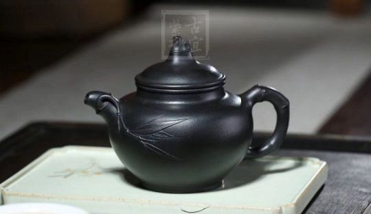 《雅竹》宜興紫砂壺工藝美術(shù)師手工嫣紅朱泥還原燒泡茶壺茶具創(chuàng  )新壺
