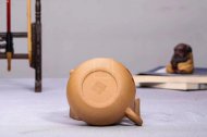 《容天（刻花鳥(niǎo)）》宜興紫砂壺段泥助理工藝美術(shù)師全手工茶壺容天茶具