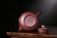 《碩果滿(mǎn)園》姚華君原礦底槽青宜興紫砂壺