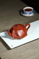《炫》宜興紫砂壺創(chuàng  )新壺工藝美術(shù)師手工大紅袍泡茶壺禮品