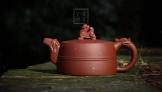 《金龍出?！芬伺d紫砂壺作品全手工底槽青