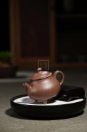 《七彩砂之三足福源》宜興工藝美術(shù)師手工紫砂壺茶壺老師七彩砂創(chuàng  )新壺