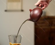 魚(yú)浪吹香