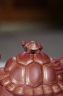 《金龜出?！芬伺d紫砂壺高級工藝美術(shù)師純手工底槽青創(chuàng  )新壺茶壺紫砂茶具