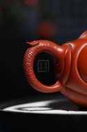 《魚(yú)化龍》宜興紫砂壺魚(yú)化龍紫砂泡茶壺朱泥手工工藝美術(shù)師紫砂茶具