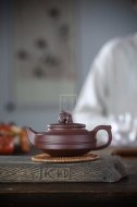 《線(xiàn)韻獅球》