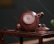 《梅報春》