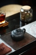 《云臺聽(tīng)松》