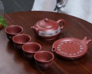 爆竹聲中一歲除，春風(fēng)送暖入屠蘇 【
