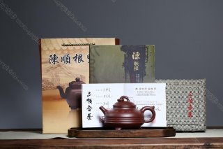魚(yú)樂(lè )壺