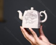 《祥龍獻瑞》
