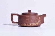 《萬(wàn)里長(cháng)城》宜興黃龍山清水泥紫砂壺茶具