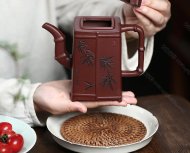 高風(fēng)亮節