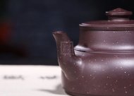 《金砂納?！纷夏嘧仙安鑹厝止すに嚸佬g(shù)師宜興原礦紫砂喝茶壺