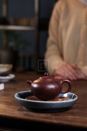 《宮燈》宜興紫砂壺名師實(shí)力派名家手工紫朱泥金絲西施泡茶壺