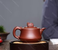 魚(yú)樂(lè )壺