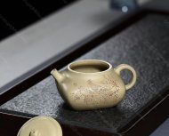 春滿(mǎn)玉壺