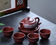 爆竹聲中一歲除，春風(fēng)送暖入屠蘇 【