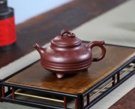 魚(yú)樂(lè )壺