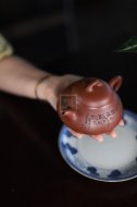 《樂(lè )在瓢飲》宜興紫砂壺高級工藝美術(shù)師手工底槽青泡茶壺具石瓢