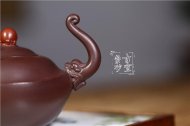 《魚(yú)龍戲珠》