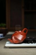 《炫》宜興紫砂壺創(chuàng  )新壺工藝美術(shù)師手工大紅袍泡茶壺禮品