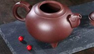 《三陽(yáng)開(kāi)泰》宜興紫砂壺助理工藝美術(shù)師手工底槽青
