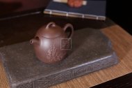 《秦權》宜興紫砂壺助理工藝美術(shù)師純手工禮品茶具紫泥秦權茶壺
