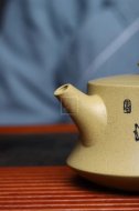 《柱礎》紫砂壺工藝美術(shù)師全手工純制壺稀有本山綠泥