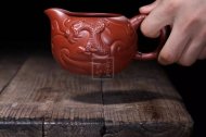 《魚(yú)化龍公道杯》宜興紫砂壺手工大師收藏級茶壺大紅袍料