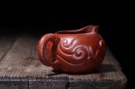 《魚(yú)化龍公道杯》宜興紫砂壺手工大師收藏級茶壺大紅袍料