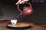 《留香提梁》宜興紫砂壺底槽青創(chuàng  )新提梁全手工茶壺