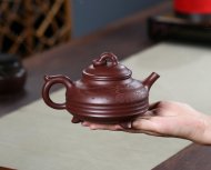 魚(yú)樂(lè )壺