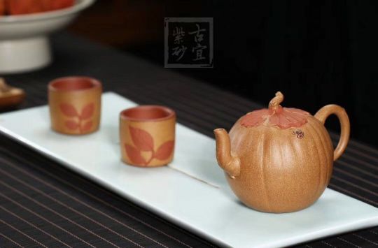 《銀杏壺》宜興紫砂茶壺高級工藝美術(shù)師段泥（配紅泥）創(chuàng  )新壺