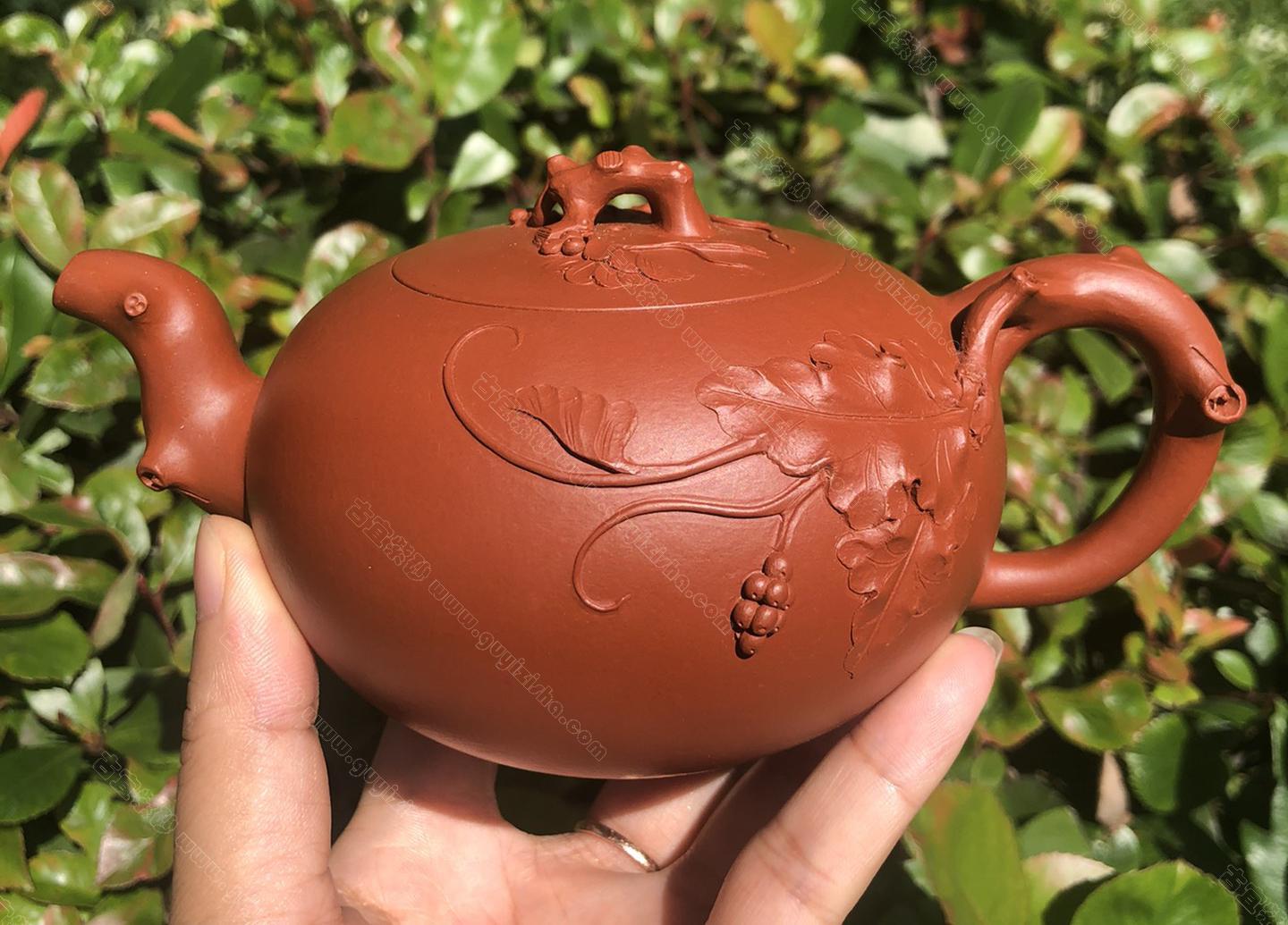 樹(shù)樁葡萄壺；朱泥380CC
